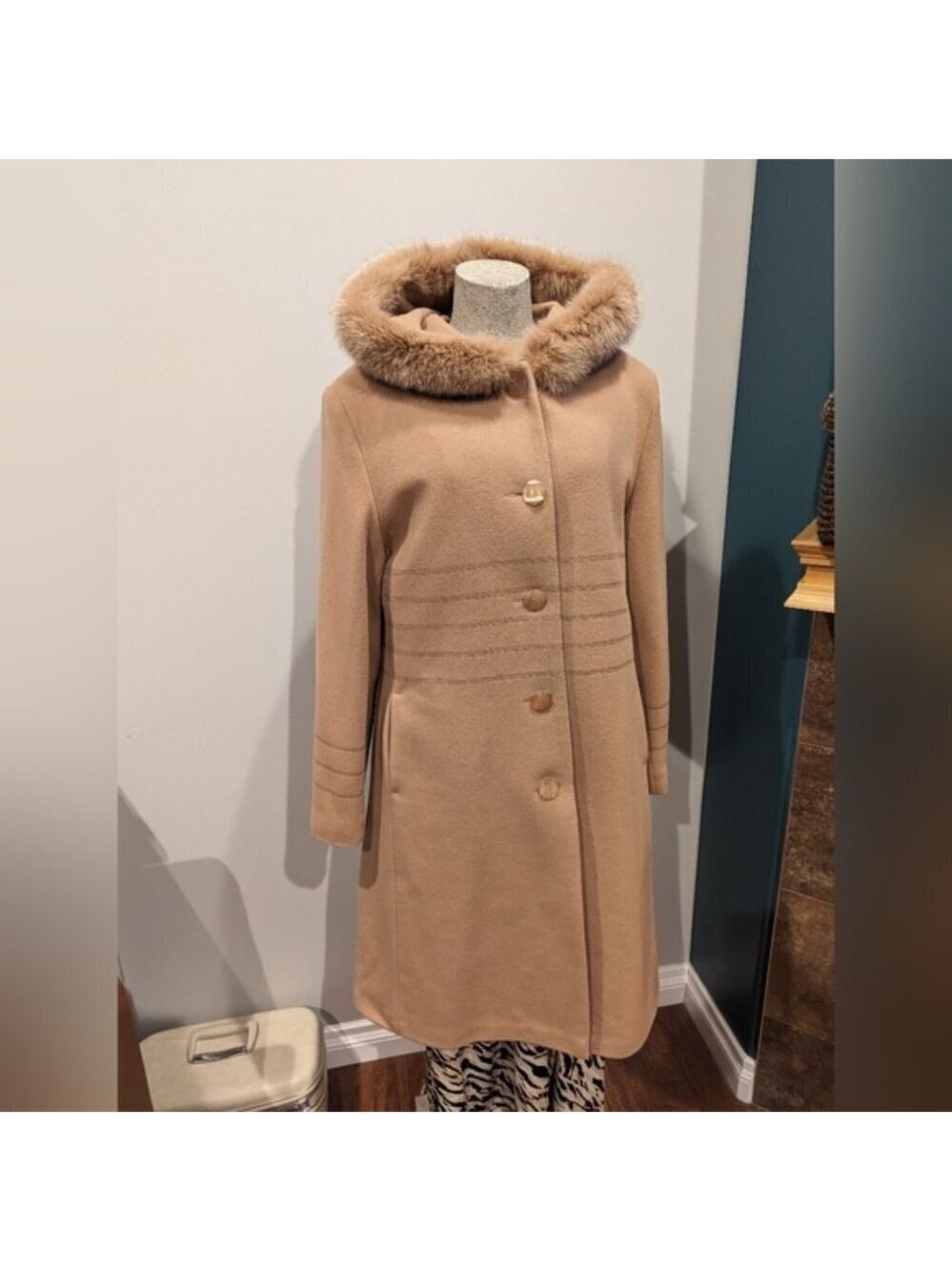 Cecil G Wool & Cashmere  coat, mother of pearl buttons & fox fur, vintage